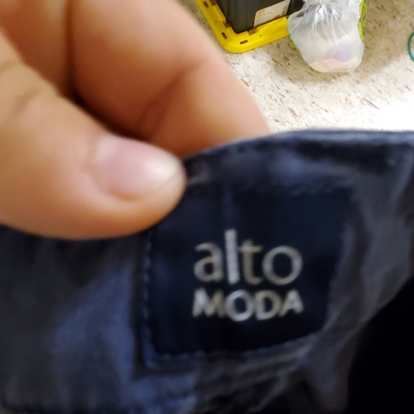 Pants - Picture 3 of 3